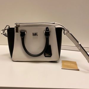 MICHAEL Michael Kors Nolita Mini Messenger